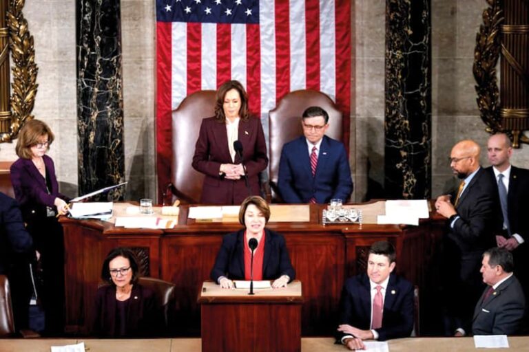 Trump fue ratificado como presidente electo en el Capitolio