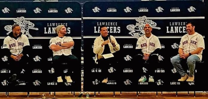 Gran encuentro de los Red Sox con estudiantes en Lawrence
