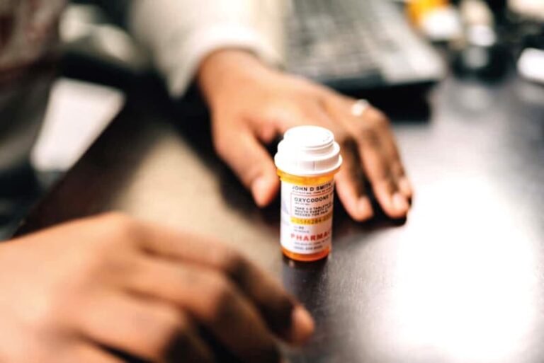 Amplian acceso a medicamentos para revertir sobredosis que salvan vidas