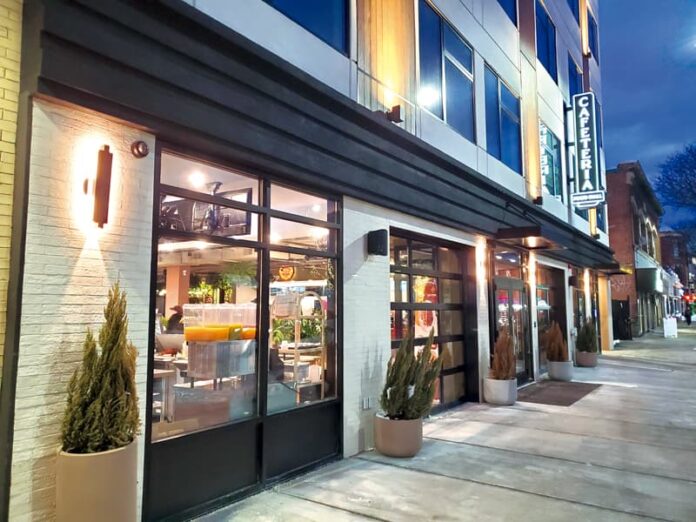 Gran apertura de Cafetería "Food Hall" en Lawrence