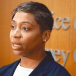 e la Fiscal General de Massachusetts, Andrea Campbell