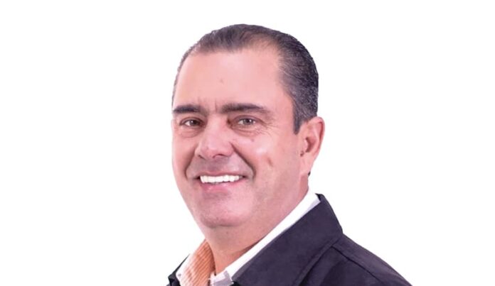 La historia de Nicolás Alzate, un inmigrante colombiano que vivió muchos años en Boston, no es diferente a la de miles de deportados de Estados Unidos en la nueva era del presidente Donald Trump.