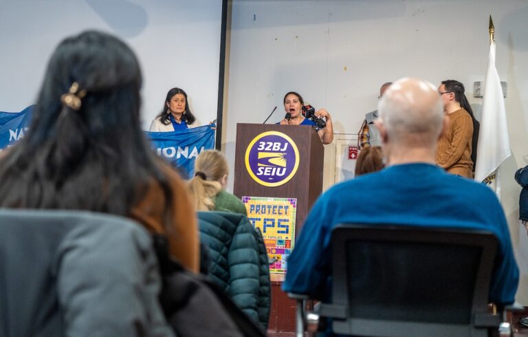 Boston respalda demanda de venezolanos con TPS