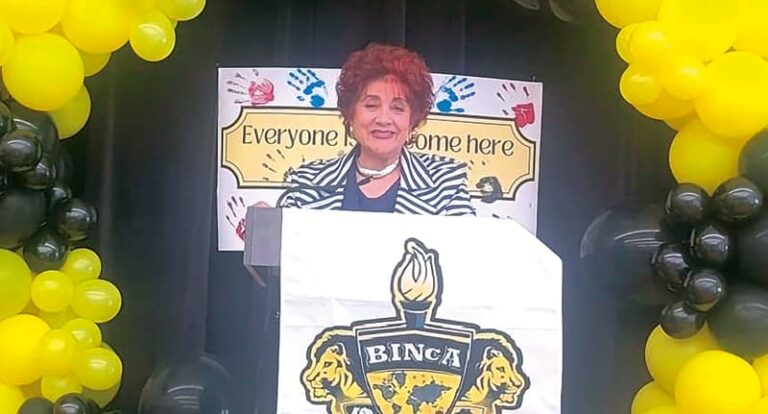 Regla Gonzalez cuenta su historia, su vida