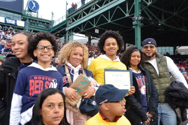 Monday, May 19th, 2025 - ¡Viva Lawrence! The Boston Red Sox and El Mundo Boston honored Lawrence middle school students with a pre-game ceremony. The academic all-stars were presented with Certificates of Recognition from Red Sox pitchers Liam Hendriks and Brennan Bernardino moments before the game vs the New York Mets at Fenway Park.
