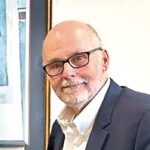 Jeff McCue, Comisionado del Departamento de Asistencia Transitoria.