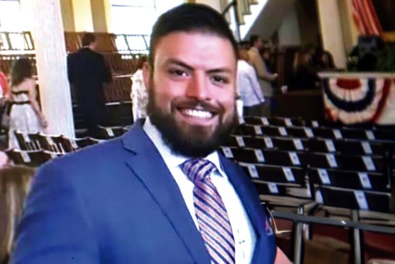 Abogado latino Carlos Apostle nominado para Premio “Best Lawyers”