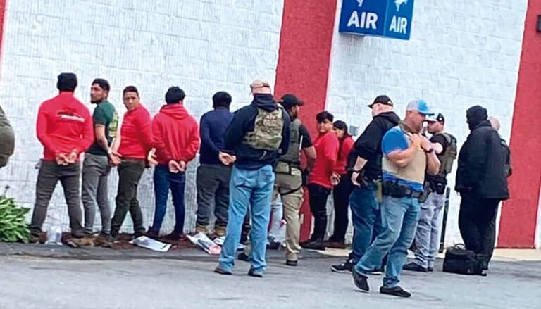 Crece cada día el número de Inmigrantes detenidos por ICE