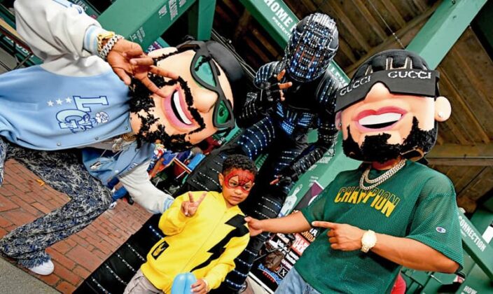 El tradicional estadio de los Medias Rojas de Boston volvi&oacute; a vibrar con una comunidad latina encendida que bati&oacute; el 2025 r&eacute;cord de asistencia en el Latino Family Festival de El Mundo Boston y los Boston Red Sox