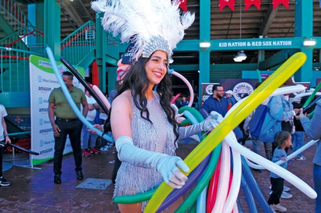 Este domingo 8 de junio, desde el mediodía, Fenway Park abrirá las puertas para el Latino Family Festival