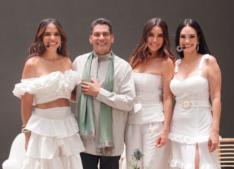 Ismael cala padrino del self Love picnic. En la foto de izquierda a derecha: Mariela Encarnación, Ismael Cala, Ely Gutiérrez y Scarlet Ortiz.