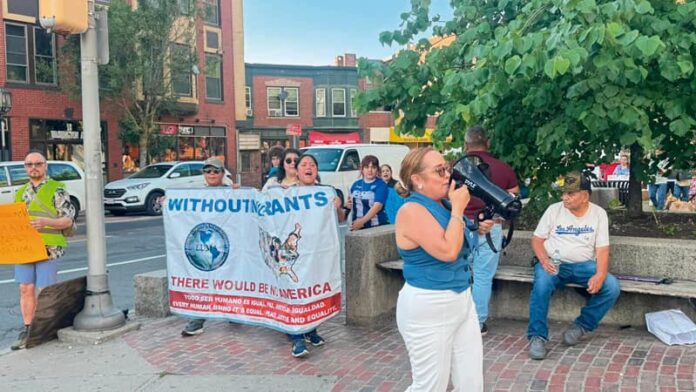 Marcha en Chelsea contra los operativos de ICE