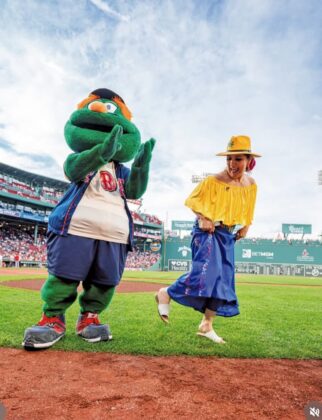 Fenway Park vivi&oacute; la mejor &ldquo;Noche Mexicana&rdquo;