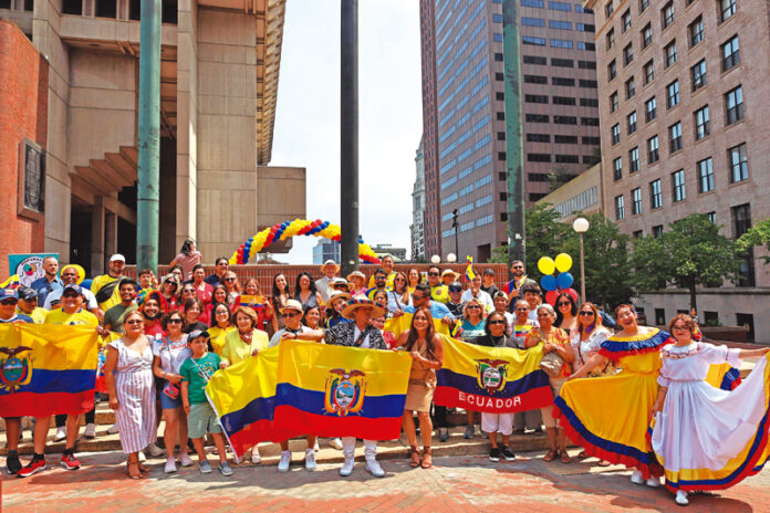 Ecuatorianos celebraron en Boston sus Fiestas Patrias