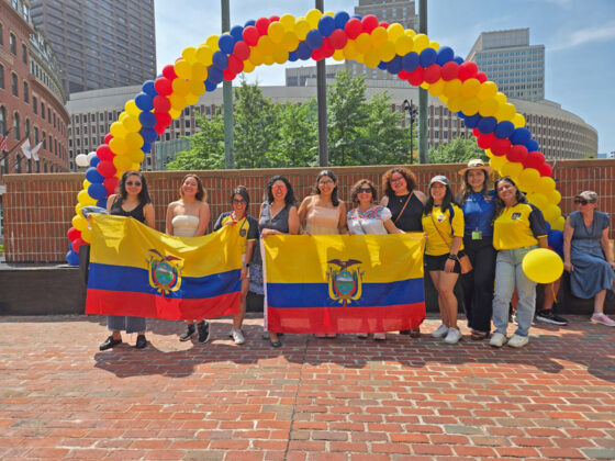 12y13 Ecuatorianos celebraron 2