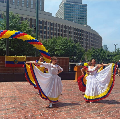 12y13 Ecuatorianos celebraron 6