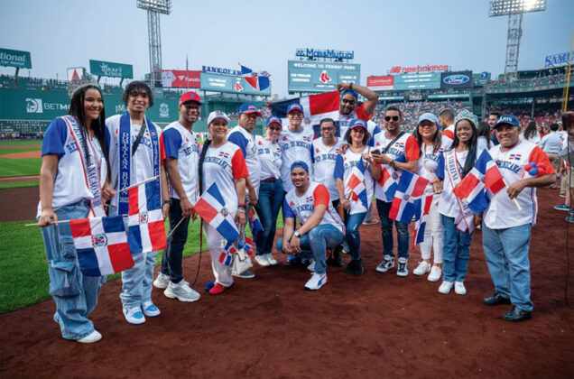 12y13 Fenway dominicanos 5