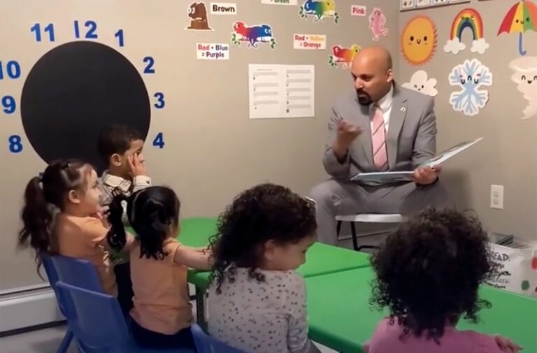 Promulgan ley de igualdad de acceso a la educación pública