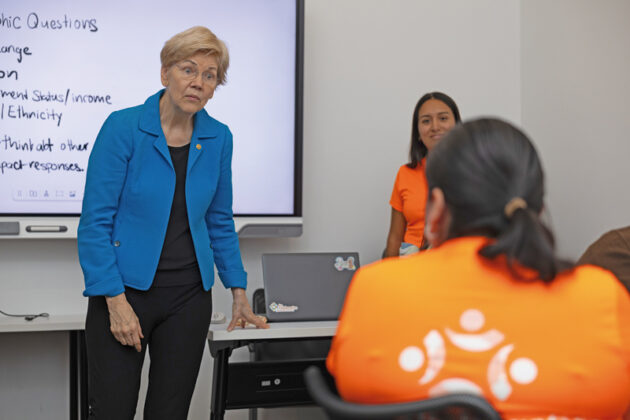 4 Senadora Warren La Colaborativa 13
