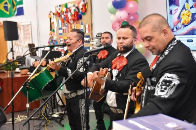 &ldquo;Villa de la Alegr&iacute;a&rdquo; celebra el Mes de la Herencia Hispana