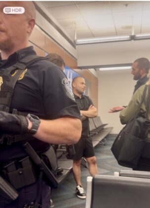 Juez veta uso de datos del celular de abogado detenido en el aeropuerto internacional