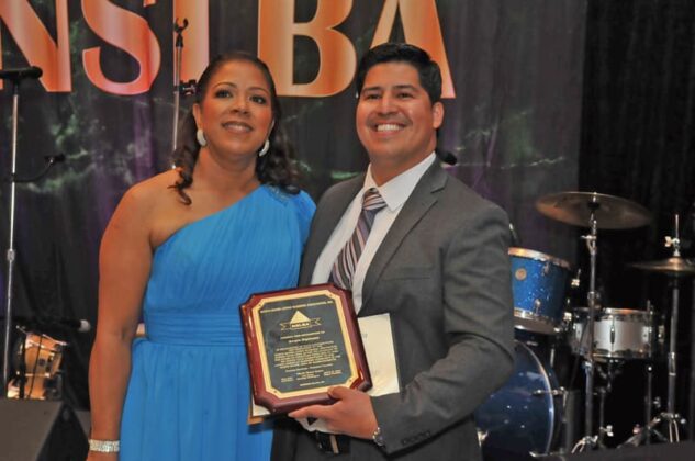 Celebr&oacute; su 14.&ordm; aniversario con Cena de Gala y entrega de premios
