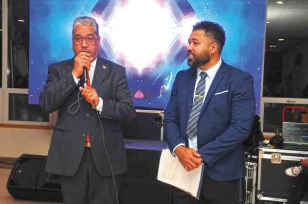 Oscar Guerrero en evento de Milagros Narte