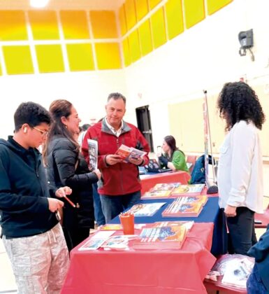 Gran participaci&oacute;n de estudiantes.