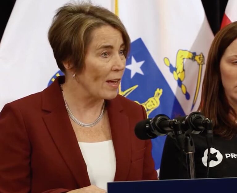 Gobernadora Maura Healey