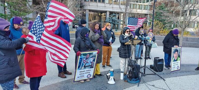 Protestas frente a edificio de inmigración en Boston por operativos de ICE