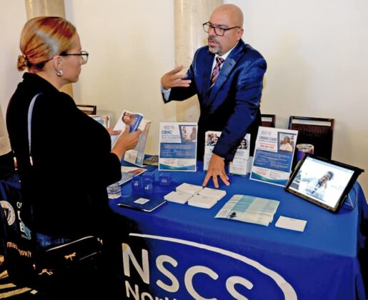 Siempre presente: Jaime J&iacute;menez y North Suffolk Community Services con la comunidad.