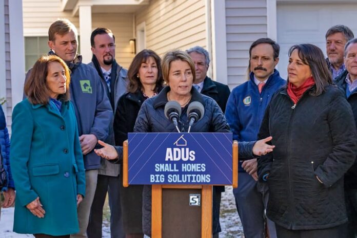 4-construcción de unidades de vivienda ADU_2 Gobernadora Healey lanza nueva campaña para abaratar viviendas