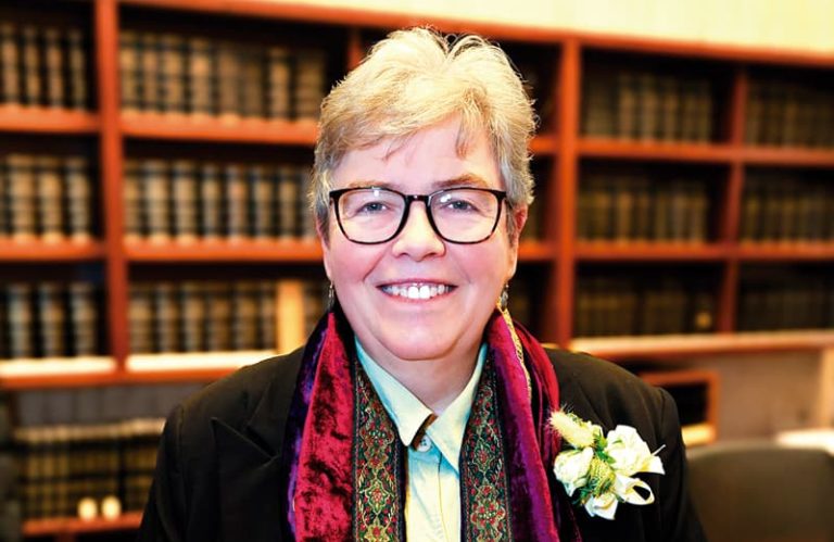 Concejal Liz Braden City Council President City Councilor, District 9