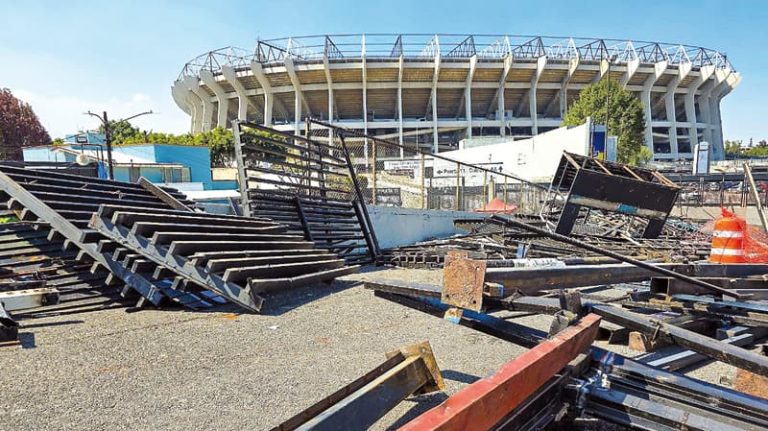 FIFA podría quitarle partidos a México por retrasos en el Azteca
