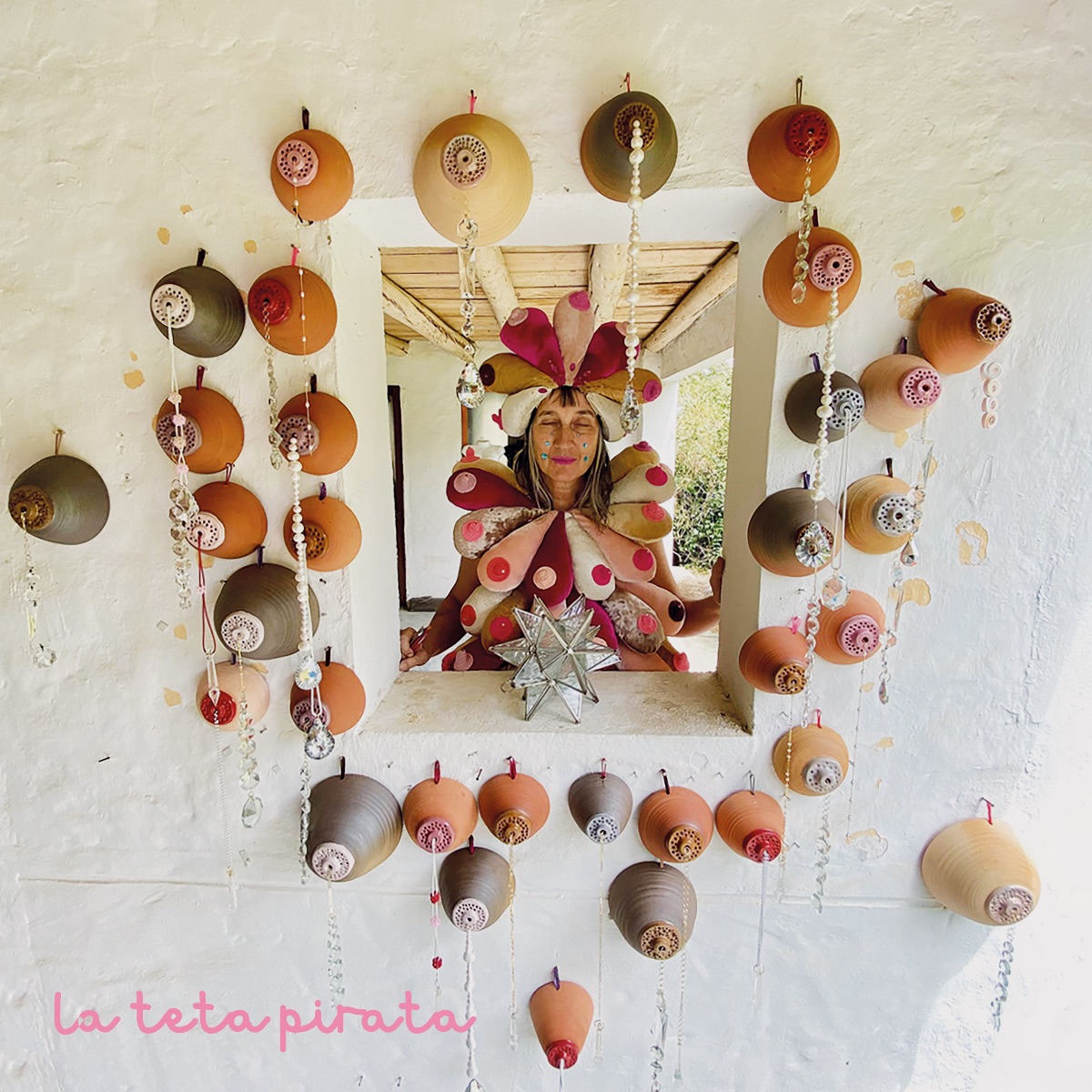 ATERCIOPELADOS PRESENTA “LA TETA PIRATA”, UN CANTO A LA ENFERMEDAD COMO OPORTUNIDAD CREATIVA 1 ATERCIOPELADOS PRESENTA “LA TETA PIRATA”, UN CANTO A LA ENFERMEDAD COMO OPORTUNIDAD CREATIVA