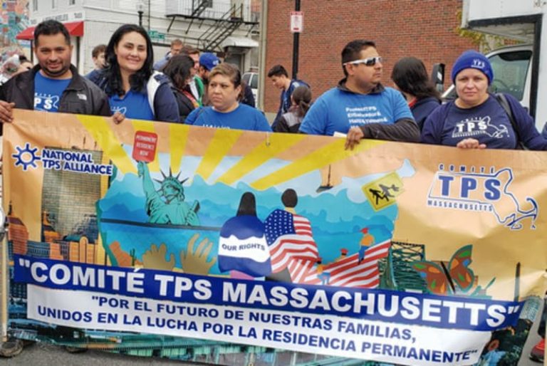 En plena movilización, miembros del Comité TPS Massachusetts abogan por "el futuro de nuestras familias".