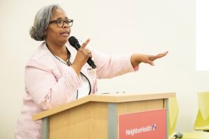 Mimi Gardner, vicepresidenta de Impacto Comunitario y Alianzas de NeighborHealth