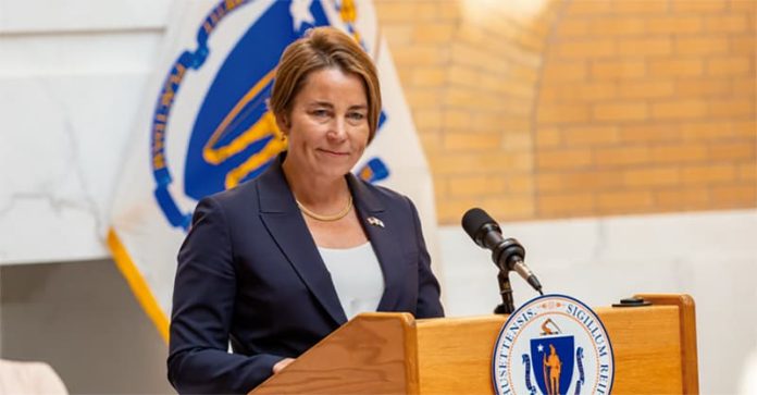 4-Sindicato Uber_governor Gobernadora Maura Healey