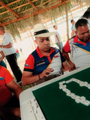 Campeonato de Domino