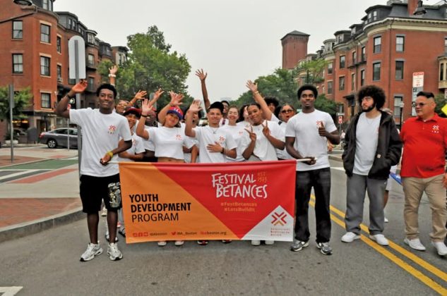Gran entusiasmo de una juventud que particip&oacute; en todo momento
