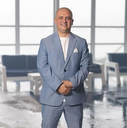Director de Grupo del A&ntilde;o Cesar Garcia