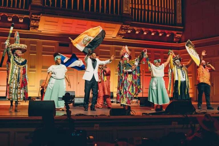 Un gran espectáculo presentó el Centro Cultural Verónica Robles en el Boston Symphony Hall.