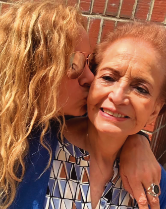 Flor Vasallo con su querida hija Maria Vasallo
