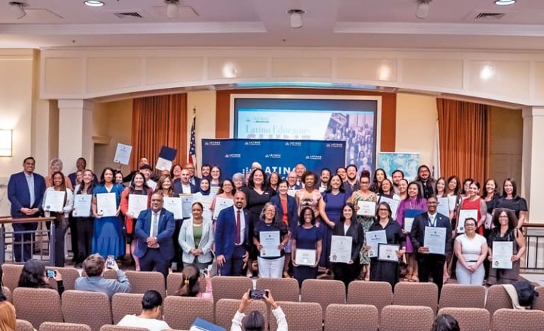 5ta. edición anual de premios "Latino Educators Shine"