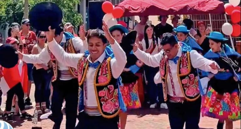 La danza peruana estuvo presente en la celebración