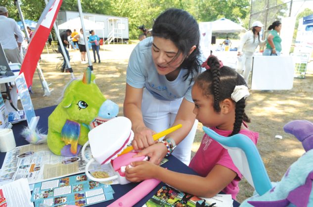 11 Feria de la Salud FestDom3