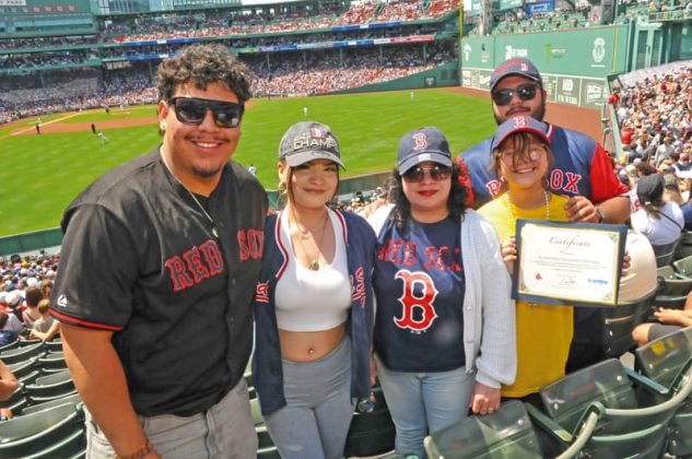 14 LYRD Alumnos Esmeralda familia