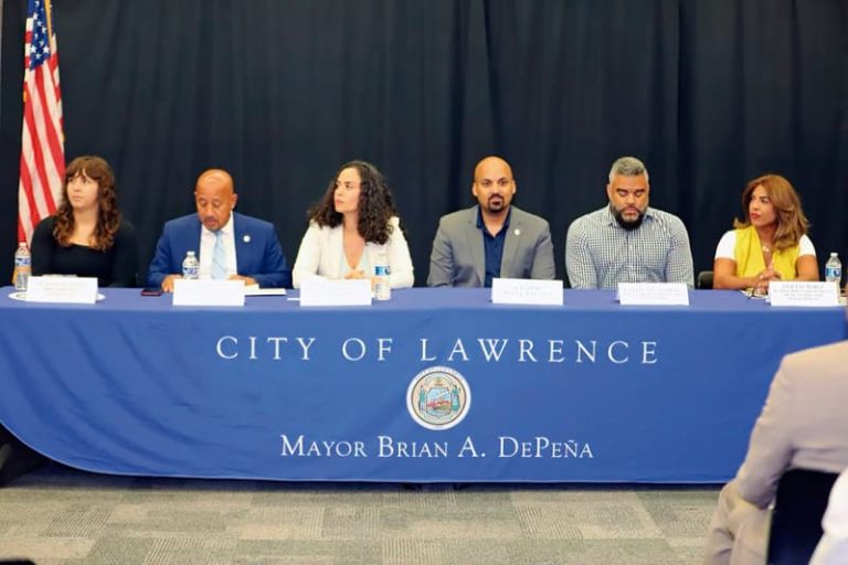 Lawrence amplia el acceso y las oportunidades digitales