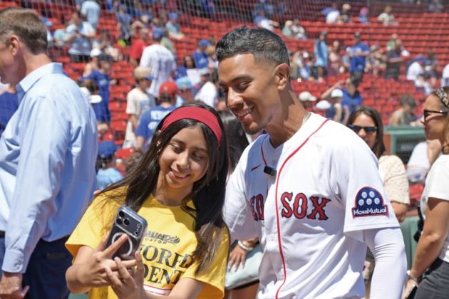 Luis Vasquez en Fenway