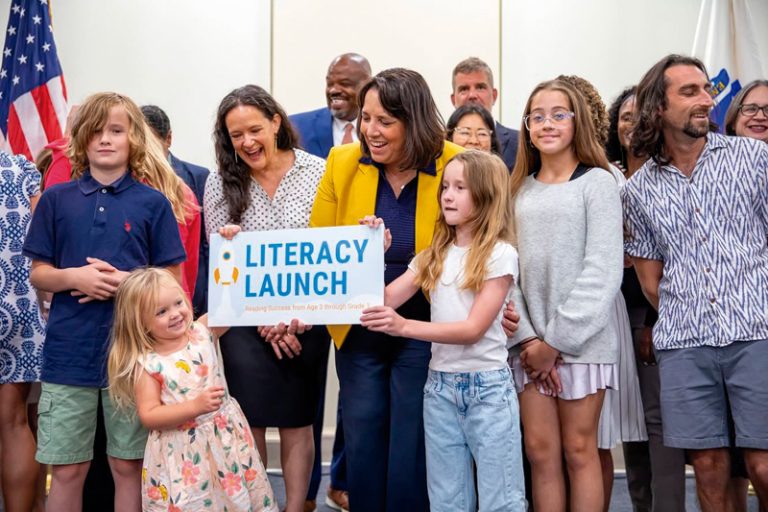 25 millones de dólares para mejorar la enseñanza de la lectoescritura